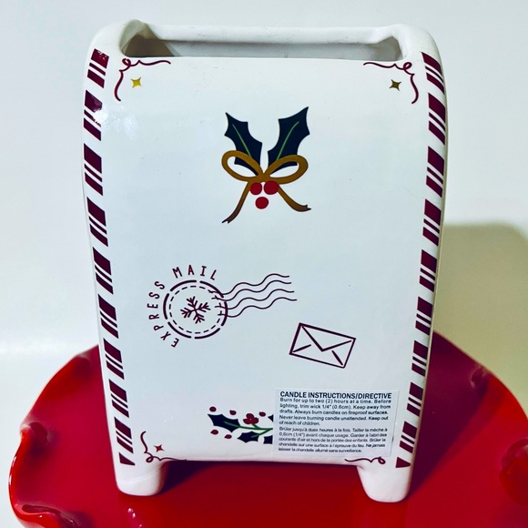 DW Home “Letters To Santa” Mailbox Candle - Picture 4 of 6